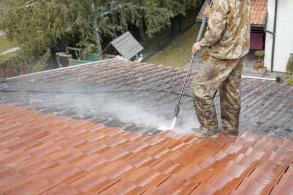Aluminum Roof Stain Removal